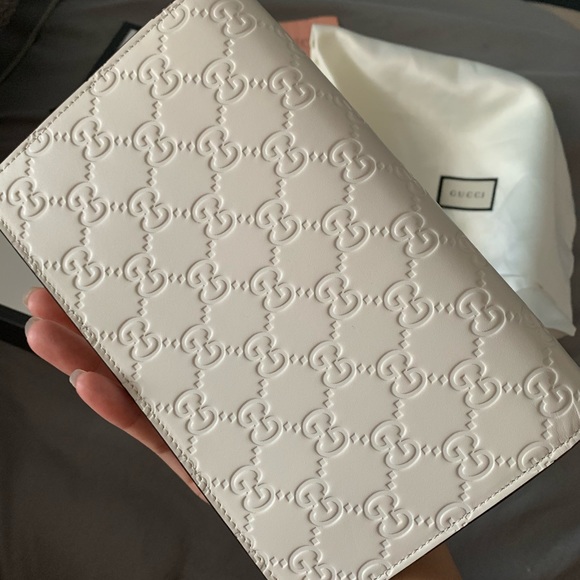 Gucci monogram crossbody wallet on chain - Picture 6 of 9